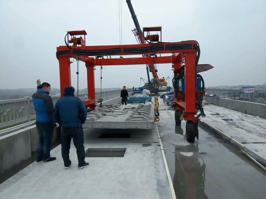 High Strength Heavy Duty Rubber Tyred Gantry Crane 80 Tons For Outdoor