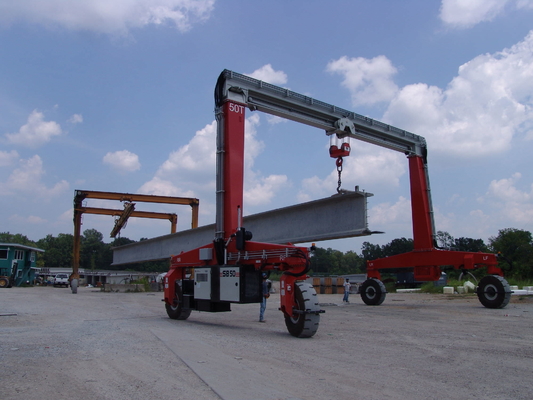 3 Phase AC380V/50HZ Rubber Tyred Gantry Rtg Cranes High Efficiency