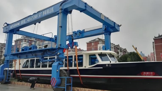 High Lifting Height 20 Meters Yacht Lifting Crane Rugged Construction