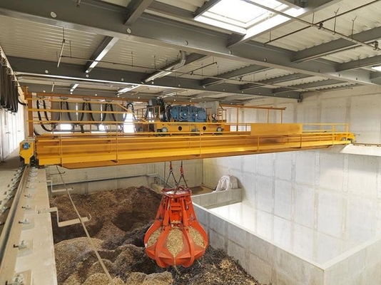 Electricity Powered Grab Overhead Crane With 1000W Power Consumption