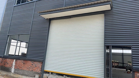 Customized Steel Structure Canopy Attractive / Durable Design With Welds Connection