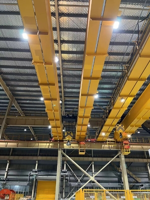 2-5 Tons Light Duty Bridge Crane Light Weight Crane For Material Handling